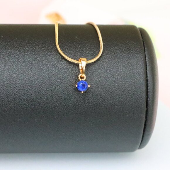 "Mini Round Blue Pendant in Rose Gold Setting with Delicate Design, XPPT1623 - Picture 3 of 13